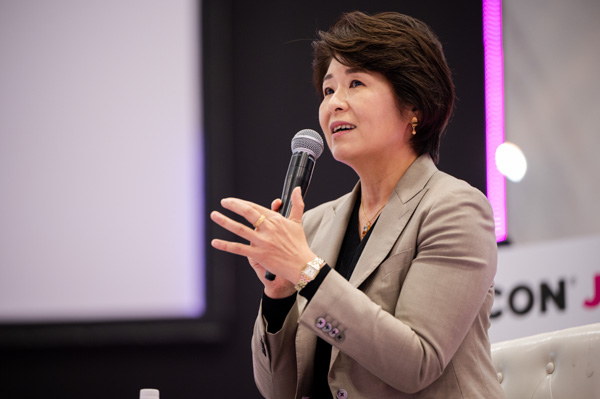 WOMEN in BUSINESS the FIRST