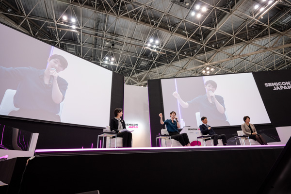 WOMEN in BUSINESS the FIRST