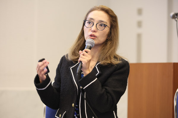 佐々木 裕子氏